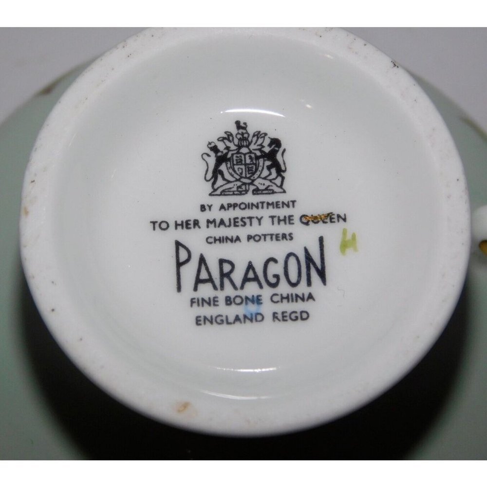VTG Paragon TeaCup & Saucer Pastel Mint Green Cabbage Rose Gold Trim Pedestal - Picture 11 of 11